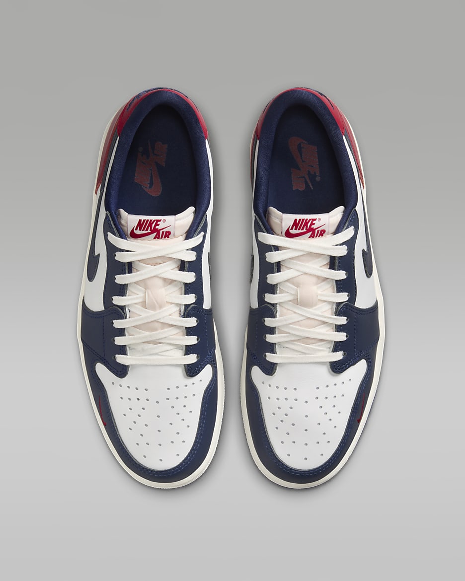 Red white and blue jordan retro 1 deals